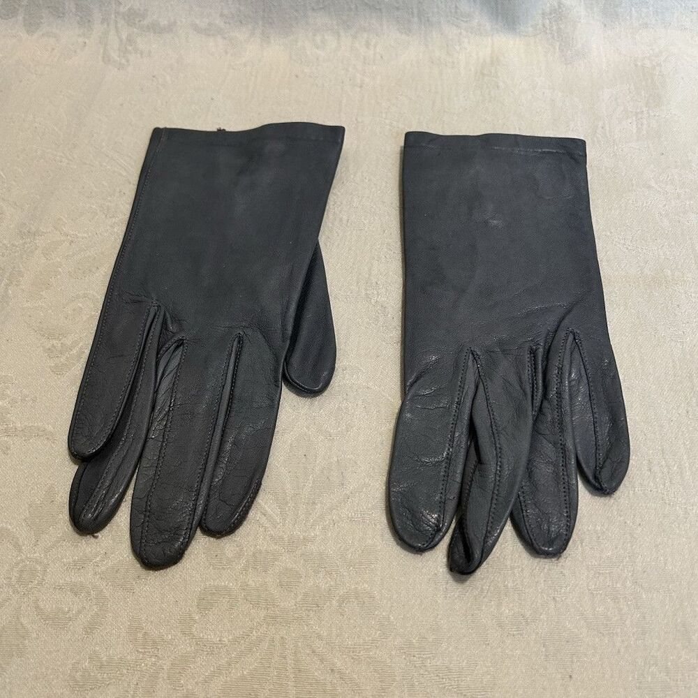 Vintage 1960s Miss Aris Grey Feather Leather Dress Gloves W/ Original Tags Sz 7